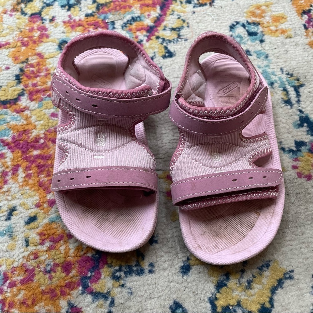 TEVA Girls Pink Psyclone Water Sandal Velcro size: 9